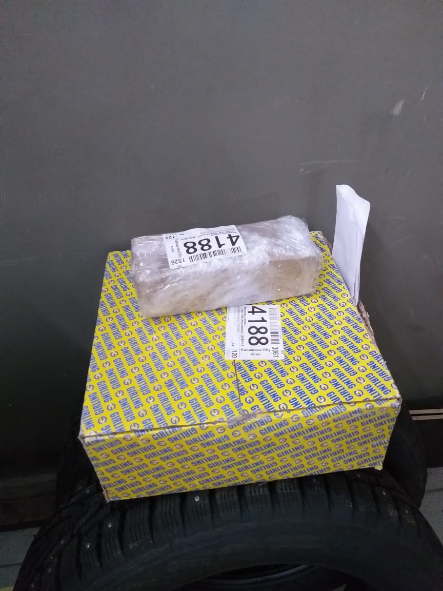 Замена передних тормозных дисков и колодок — KIA Sorento (2G), 2,2 л ...