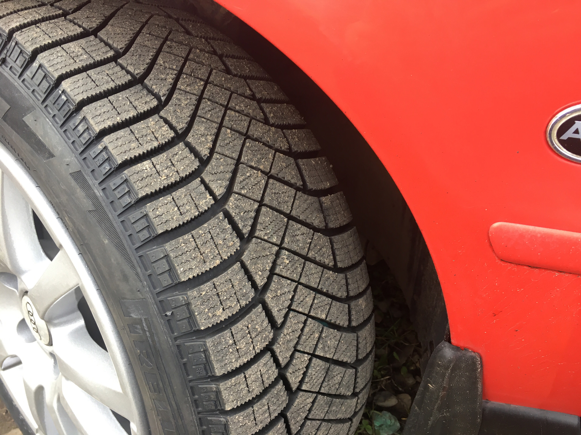 Пирелли айс 215 65 16. Pirelli Ice Zero 205/55 r16. 205/55/16 Pirelli Ice Zero 2. Пирелли айс Зиро липучка 215/60 к17. Pirelli 205/55r16 94t XL Ice Zero fr TL.