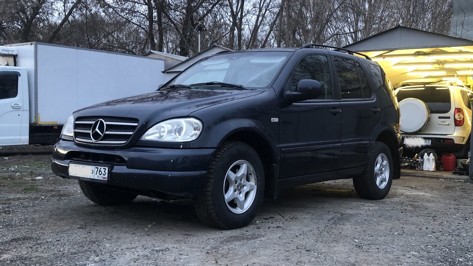 Mercedes-Benz M-Class (W163) 3.2 бензиновый 1999 | Бегемот на DRIVE2