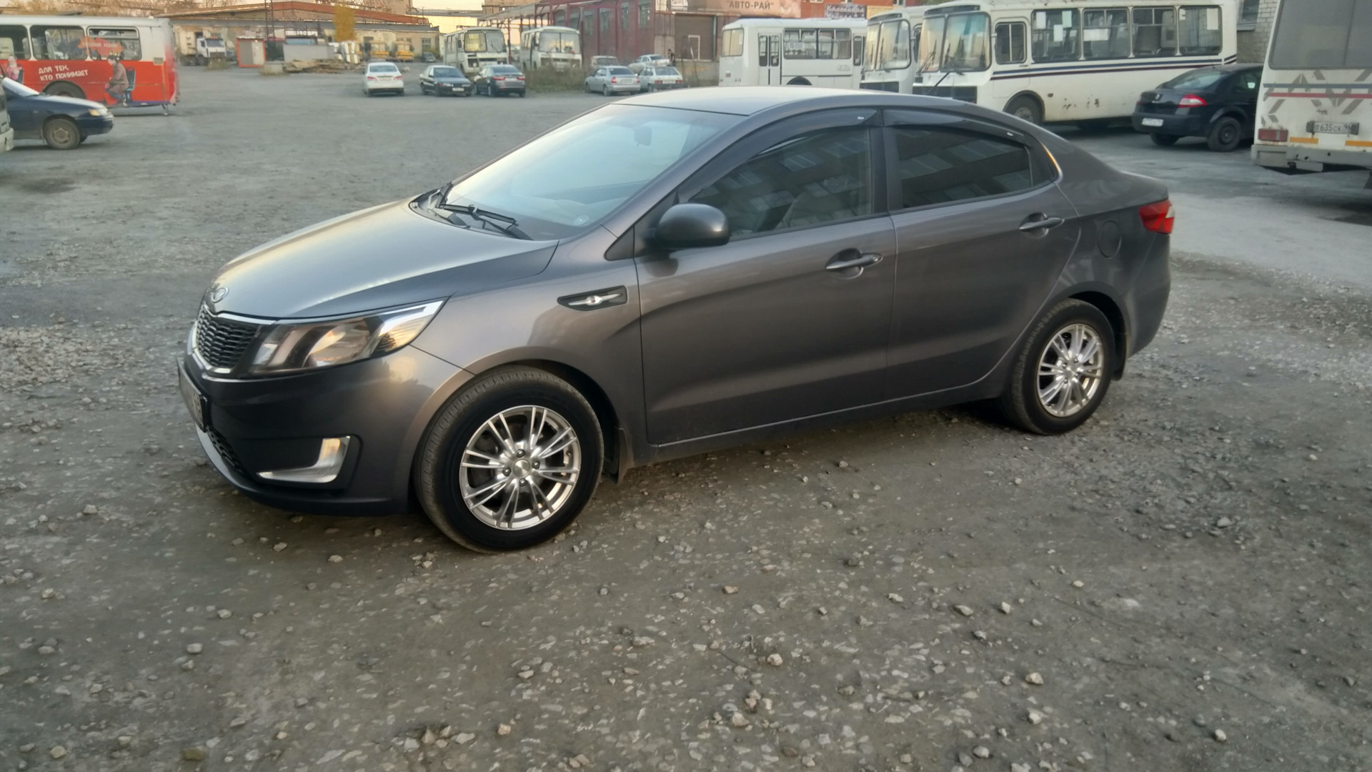 KIA Rio (3G) 1.6 бензиновый 2011 | 1.6 механика на DRIVE2