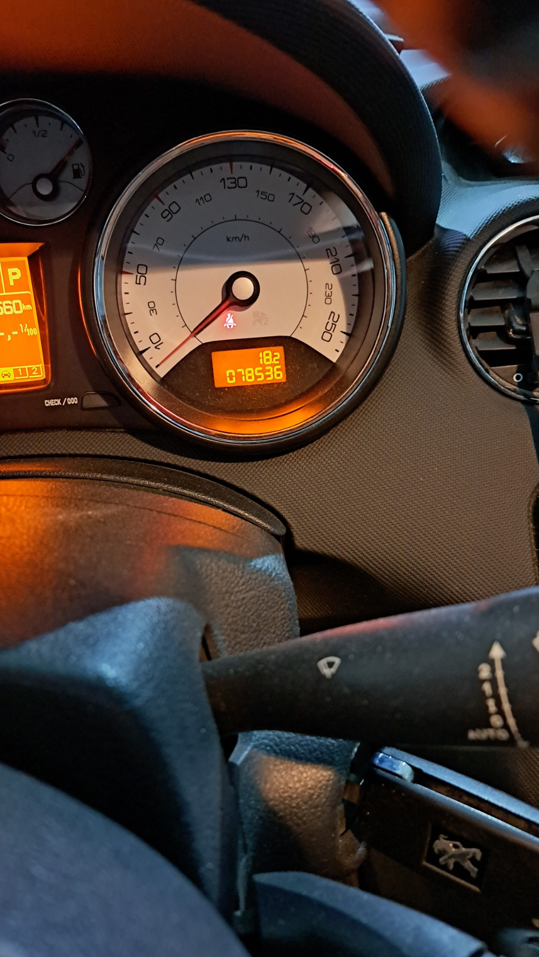 78536 км. Чистка задних тормозных дисков, переобулся на лето. — Peugeot ...