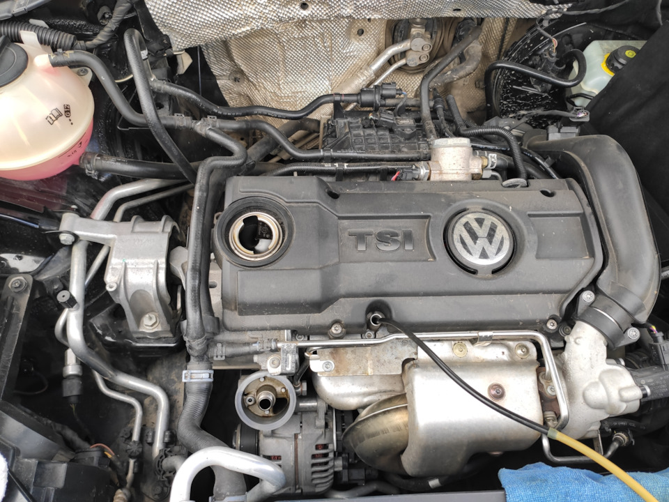 Очередная замена масла — Volkswagen Tiguan (1G), 1,4 л, 2012 года ...