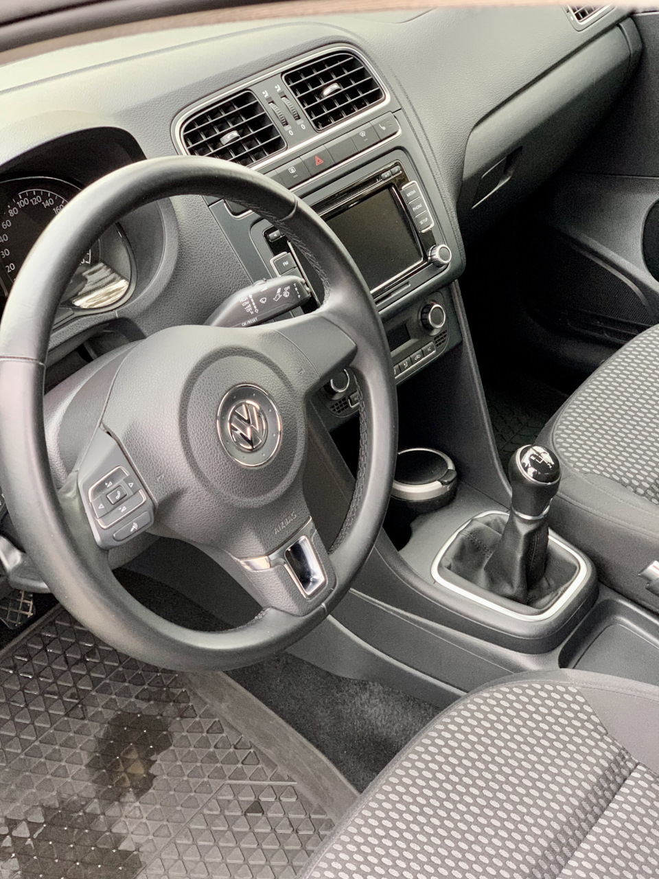 Фото в бортжурнале Volkswagen Polo Sedan