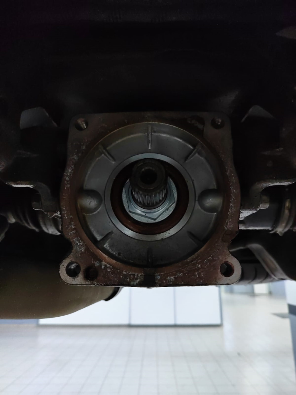 Сняли муфту. — KIA Sorento (2G)