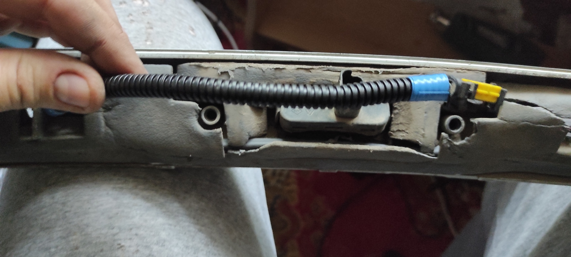 Восстановление подсветки номера и проводки двери. — Renault Megane II ...