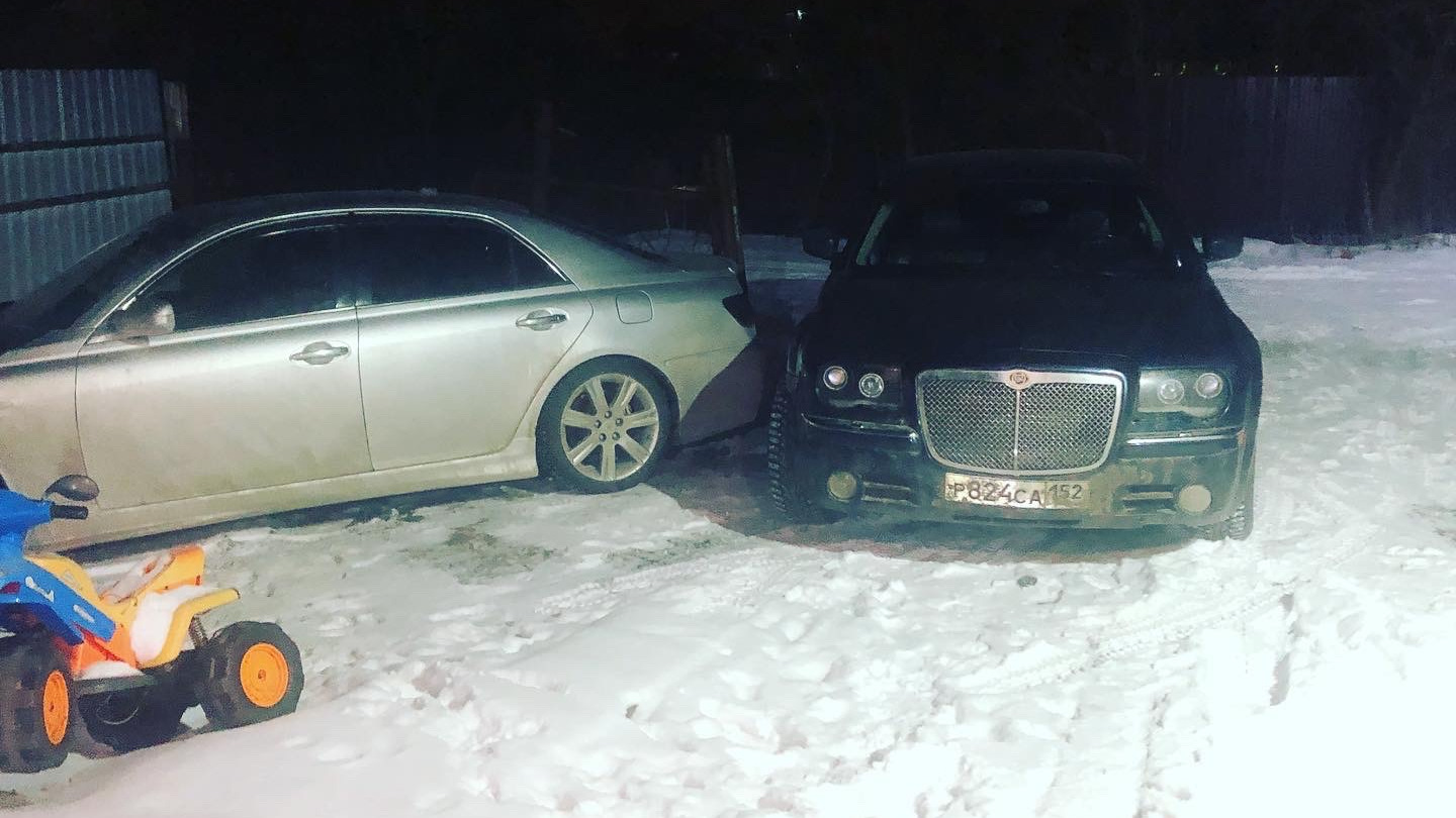 Chrysler 300 (300C) (1G) 3.5 бензиновый 2006 | СиниЙ Туринг антиматиз на  DRIVE2