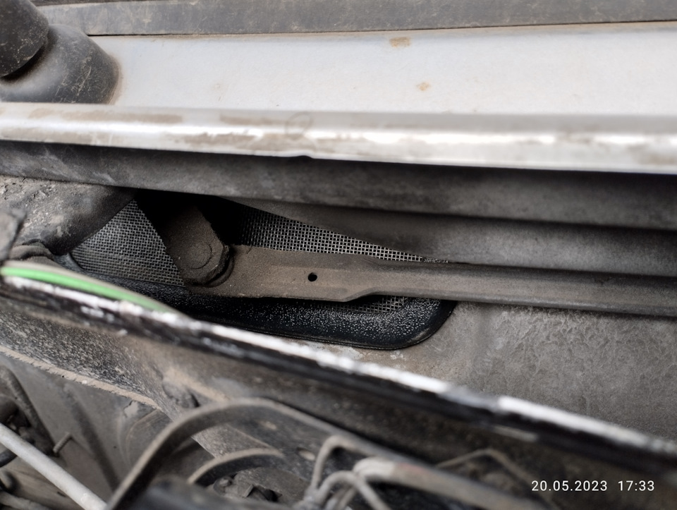 Сетка для защиты моторчика печки — Lada Ларгус, 1,6 л, 2012 года ...