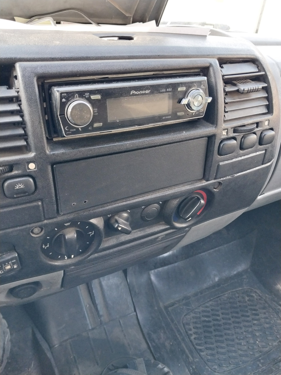 Установка 2 Din магнитолы — ГАЗ Газель, 2,9 л, 2009 года | автозвук ...