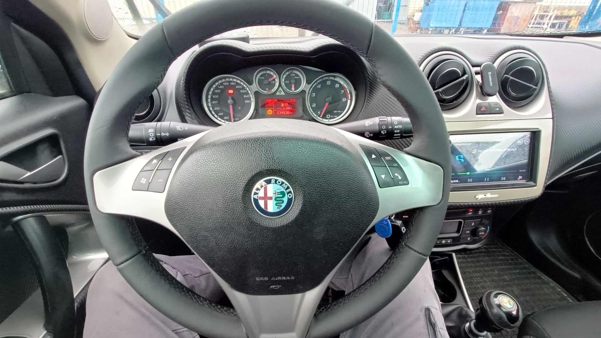 Очень новый и Очень оригинальный руль. — Alfa Romeo MiTo, 1,4 л, 2009 ...