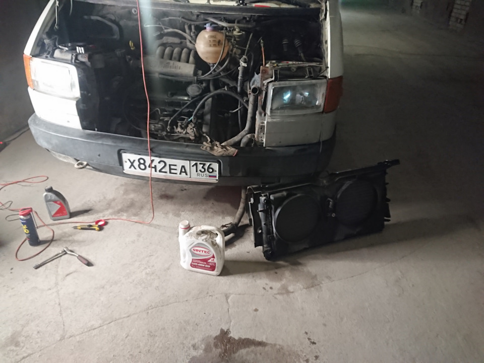 Замена радиатора, патрубка и ремонт жалюзей. +Покорение леса ...