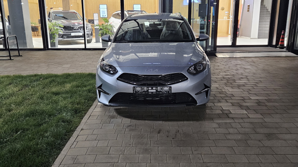 Проблема с печкой (дует слева теплым, справа холодным) — KIA Ceed SW ...