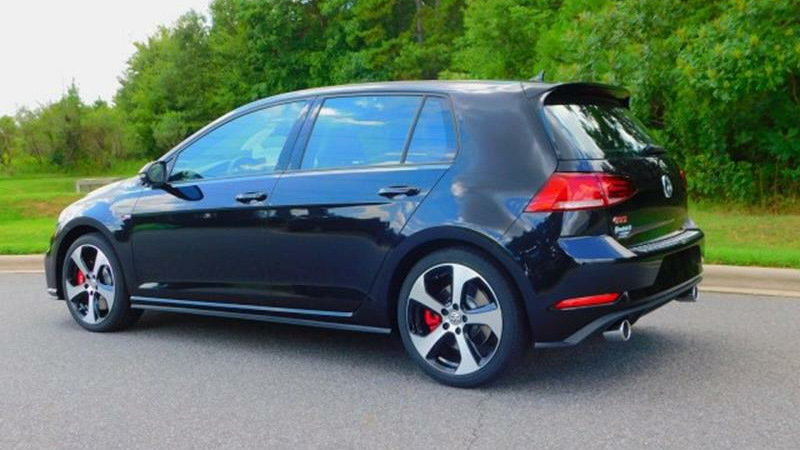 Volkswagen Golf Mk7 GTI 2.0 бензиновый 2019 | на DRIVE2