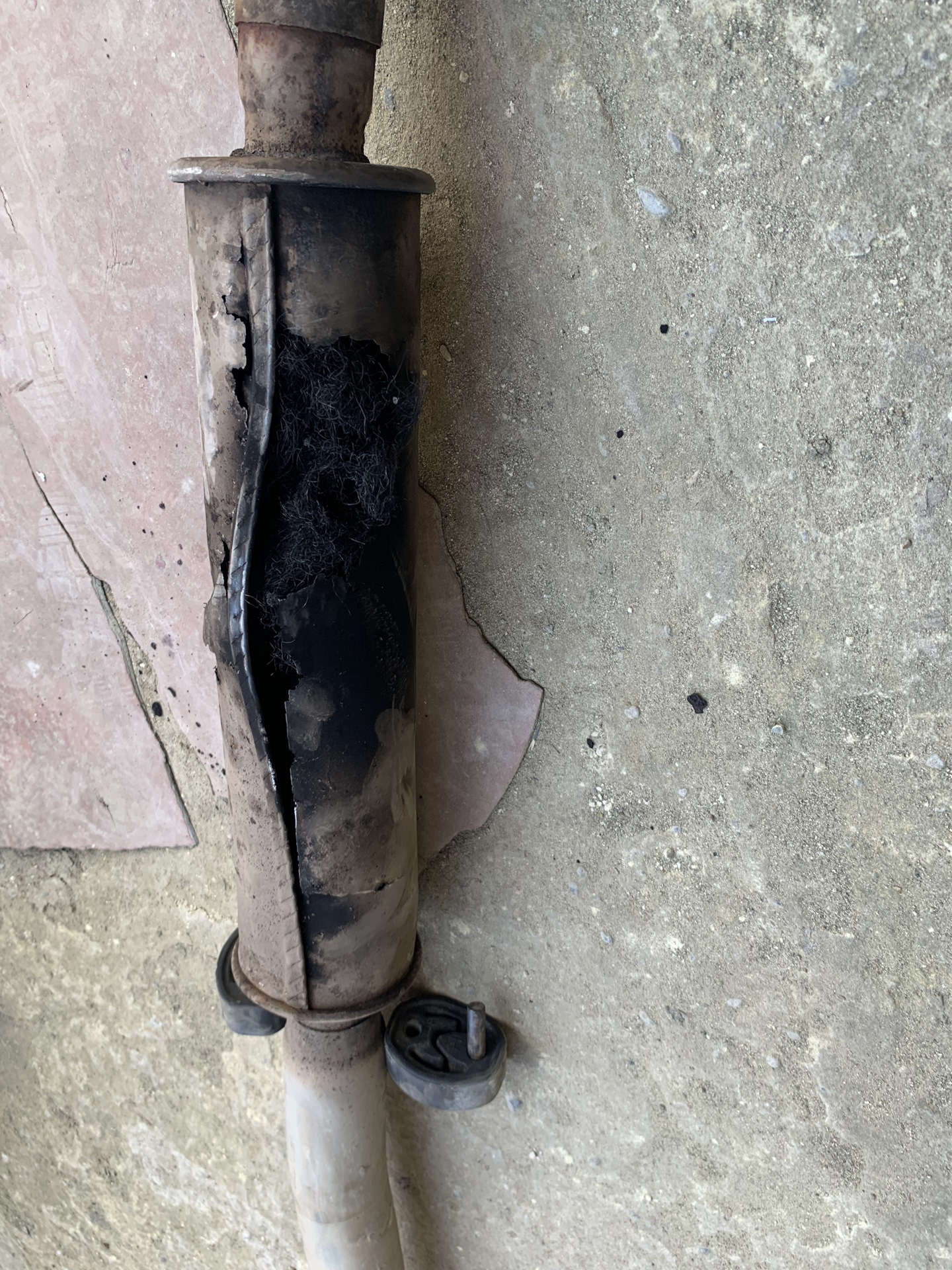 Заварил дыры в выхлопной трубе — Honda Civic (5G), 1,6 л, 1993 года ...