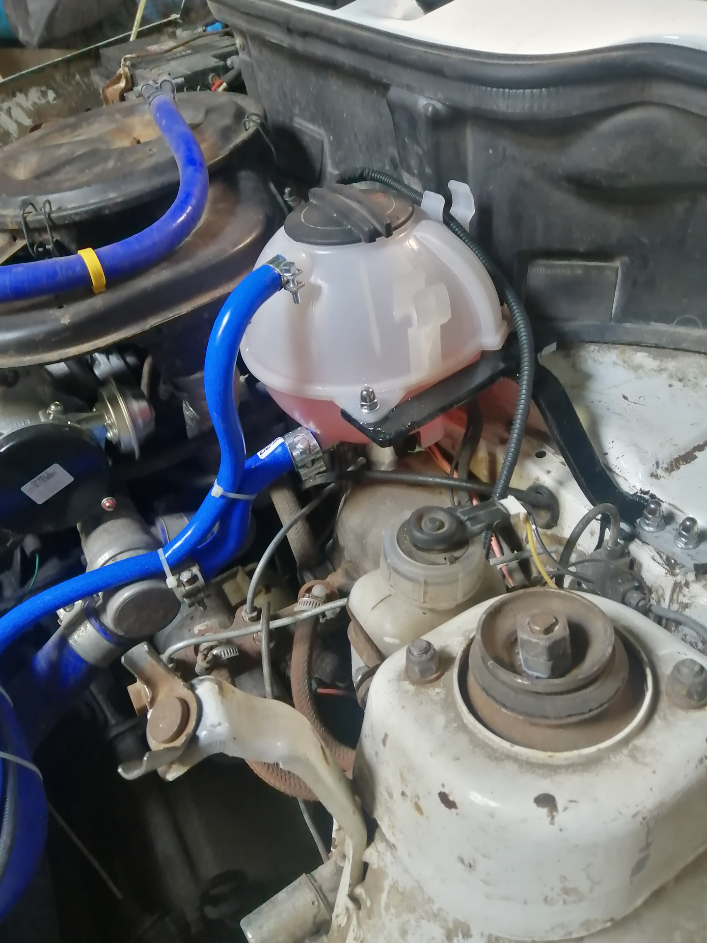 Установка расширительного бачка от фольксваген тигуан — Lada Ока 11113 ...