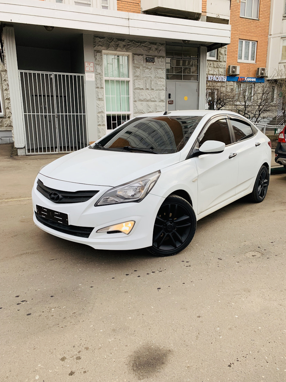 Solaris rio. R17 Rio Solaris. 215 45 17 Солярис. Солярис r17 215/45. Хендай Солярис р17 215/45.