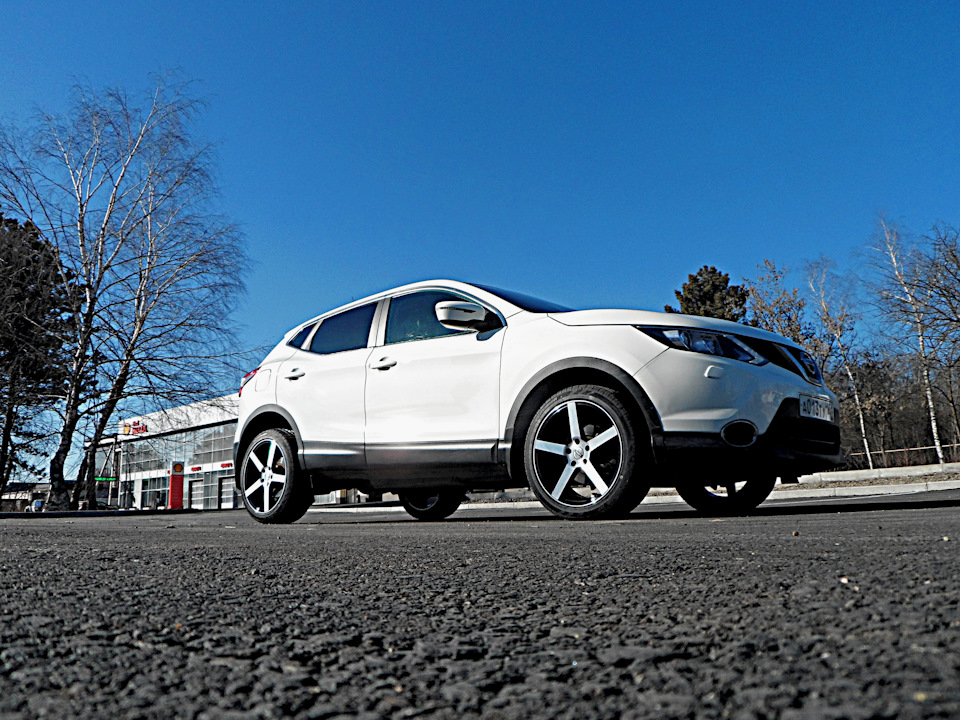 Фото в бортжурнале Nissan Qashqai (2G)