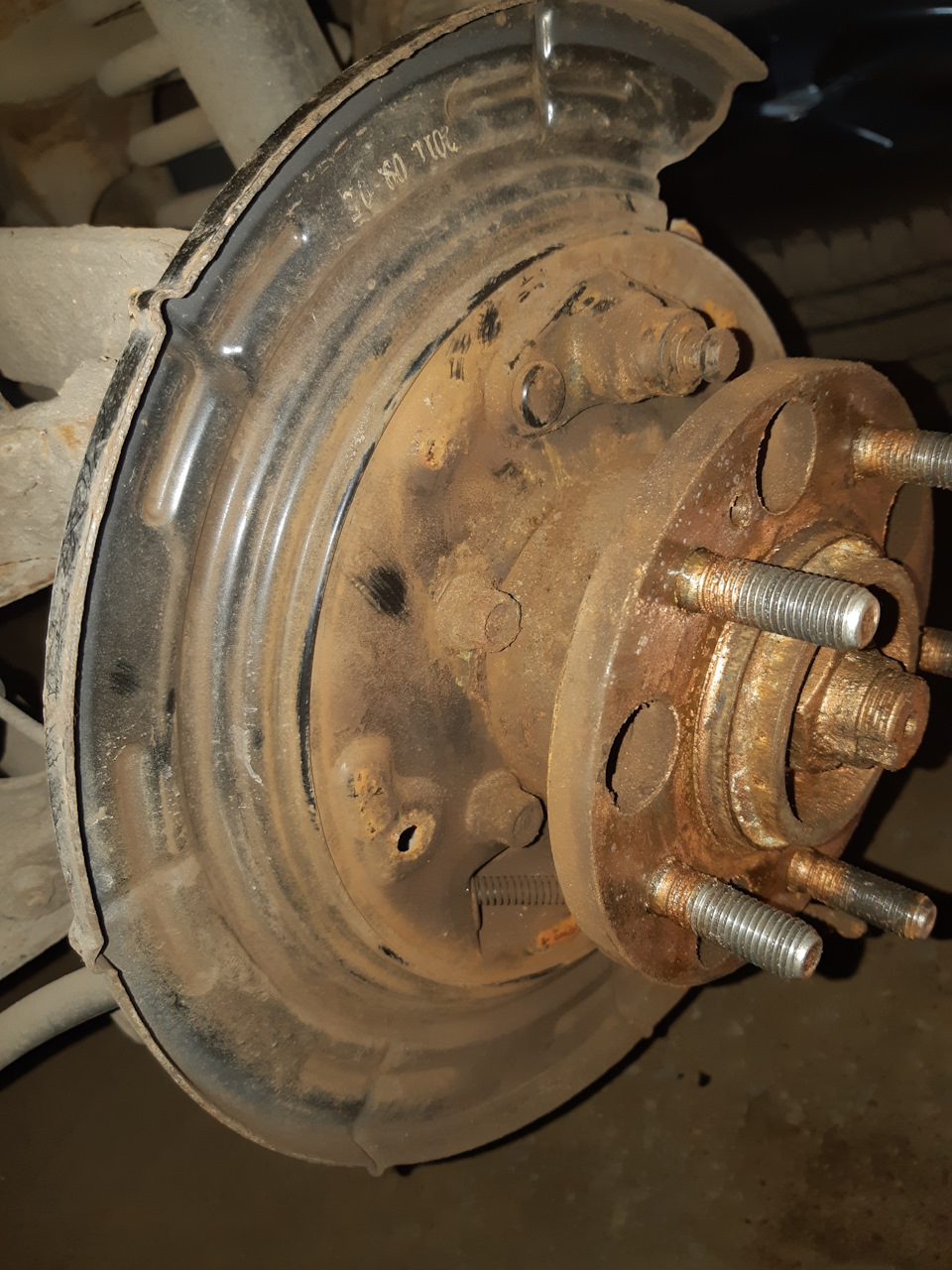 Замена колодок ручника, дисков и тормозных колодок зад. — Hyundai ix35 ...