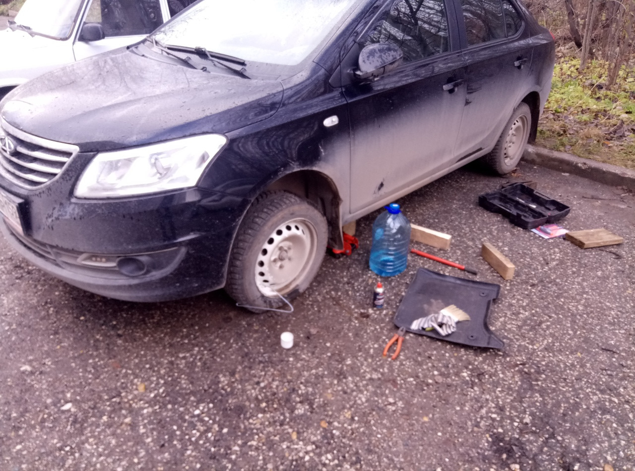 Замена ниппеля (вентиля) в сборе без разбортовки колеса — Chery Bonus 3 ...