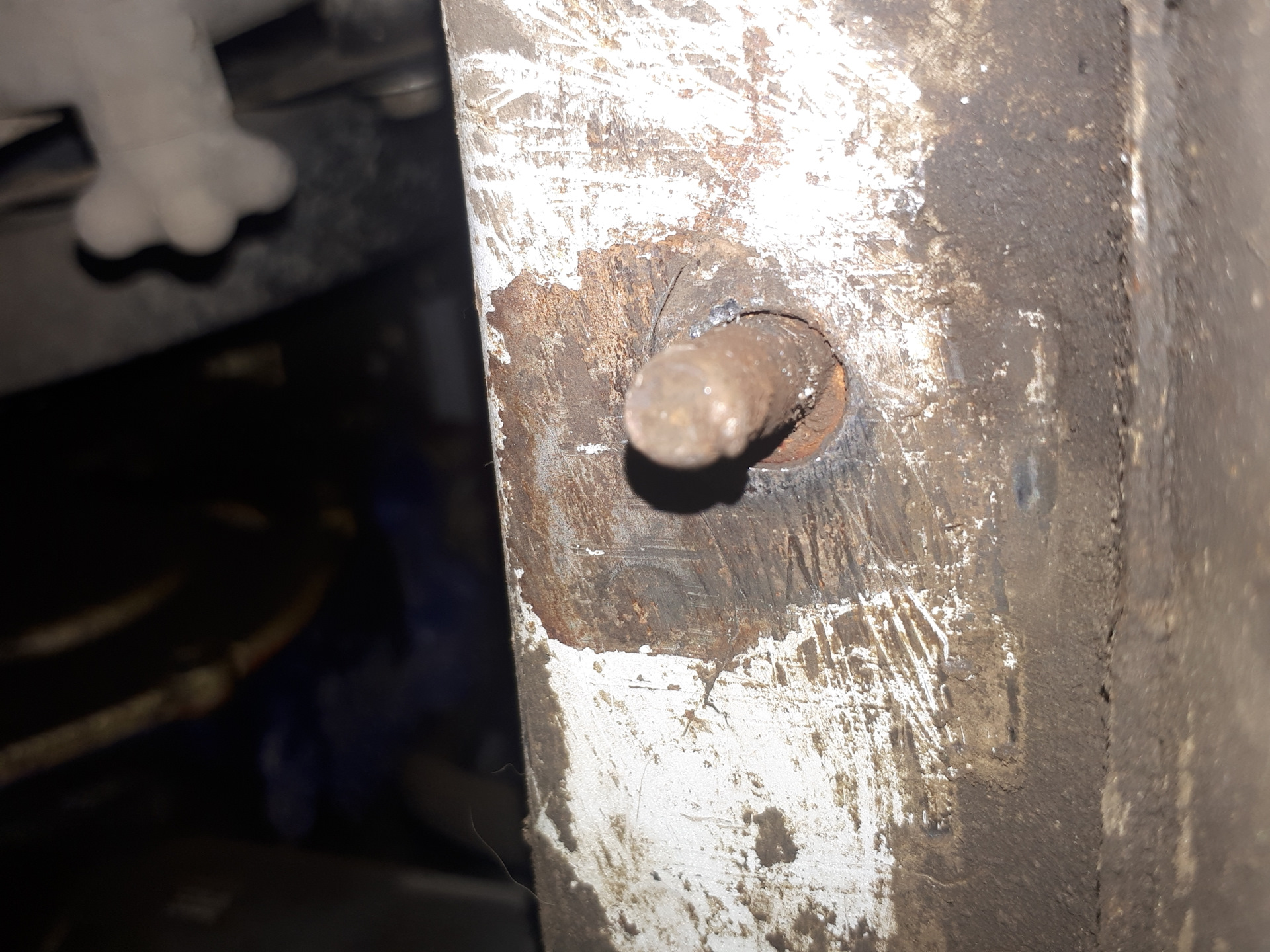 Стук на кочках и поворотах. — DRIVE2