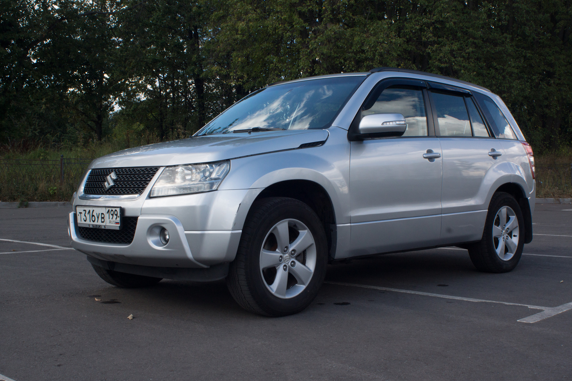 Suzuki Grand Vitara 2 4