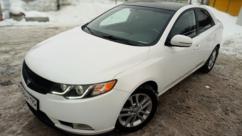 KIA Cerato ***whitesphere