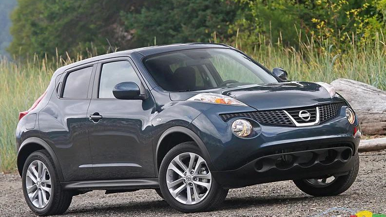 Nissan Juke Nismo синий