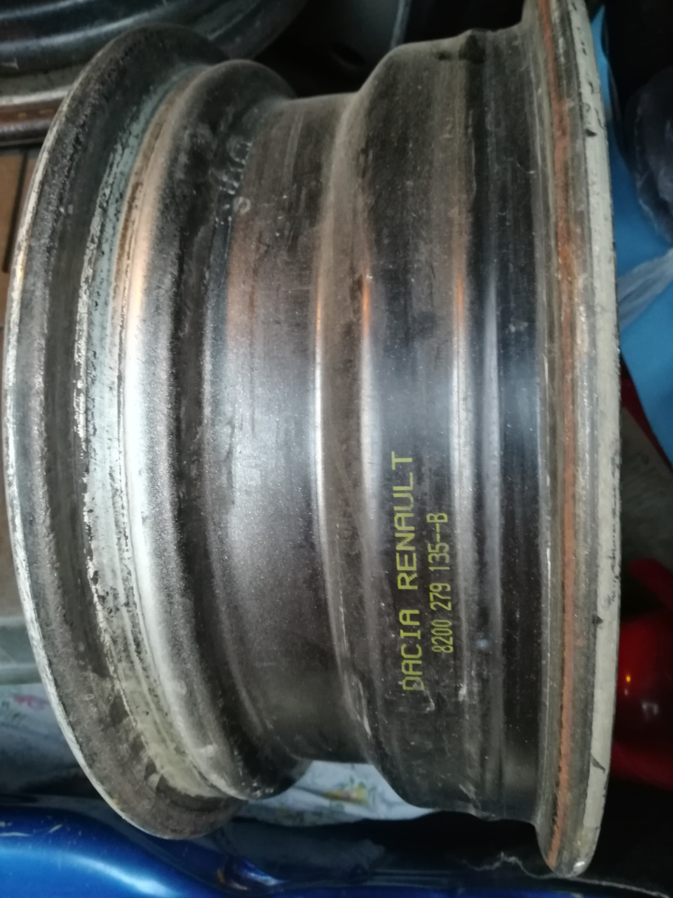 Фото в бортжурнале Renault Logan (1G). Запчасти на фото: 279135