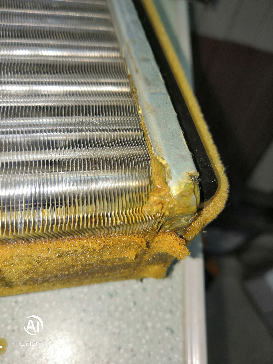 Место протечки — Chevrolet Niva GLX