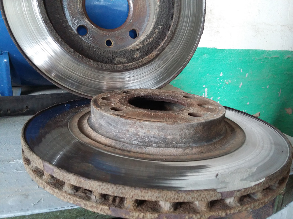 Renault 402063149r. Диск тормозной fenox tb219330. Тормозной диск рено сандеро степвей 2. Тормозные диски логан степвей. Тормозной диск рено сандеро степвей 2013.