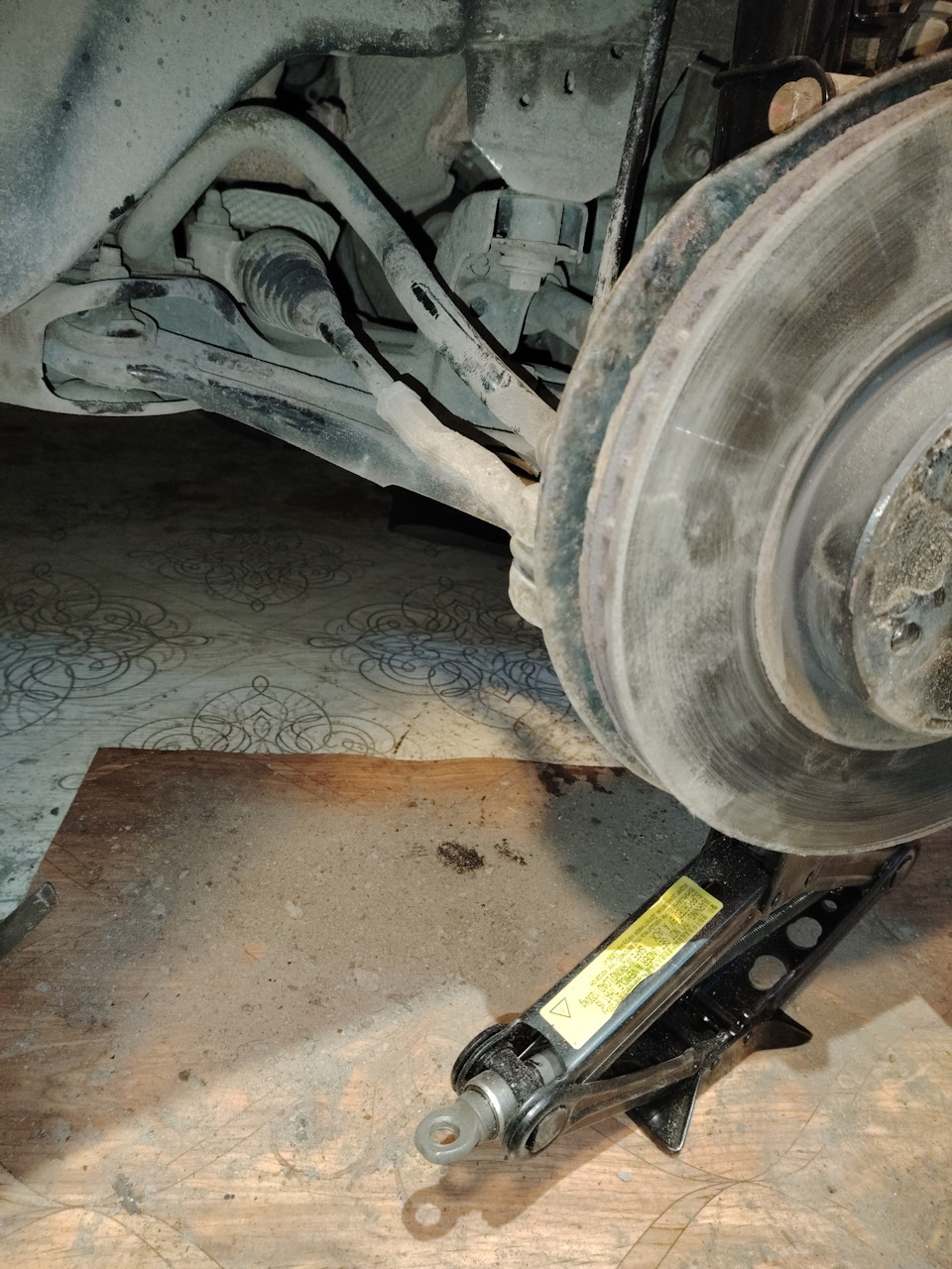 Домкрат под шаровой — Chery Tiggo 7