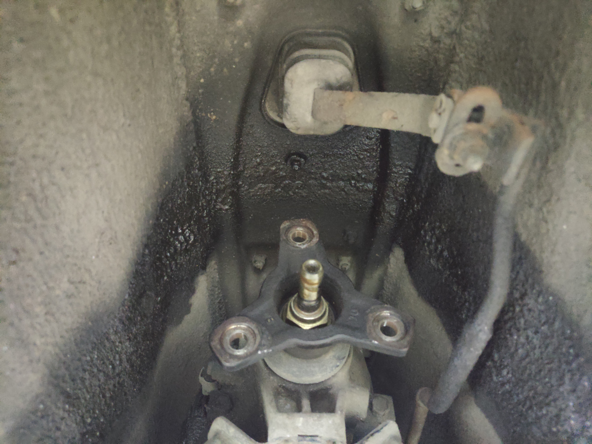 Замена сальника хвоста АКПП — Toyota Aristo (II), 3 л, 1998 года ...