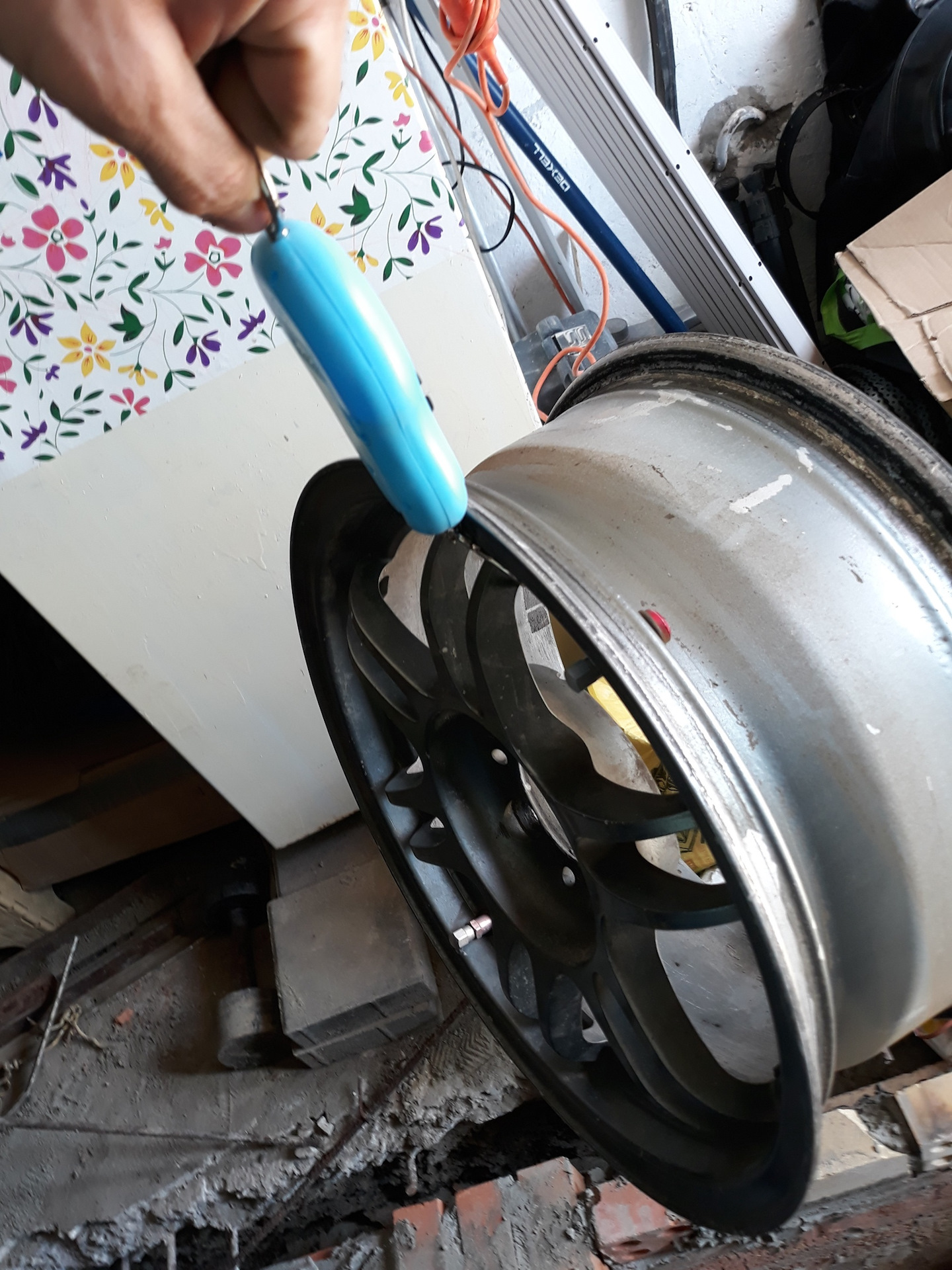 Слики — тапки и вес колёс — Lada Приора универсал, 1,6 л, 2010 года ...