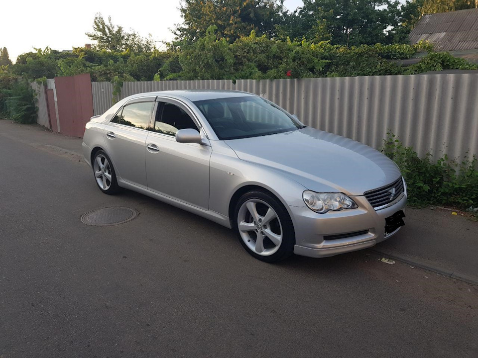 2005 х. Toyota Mark x 2005.