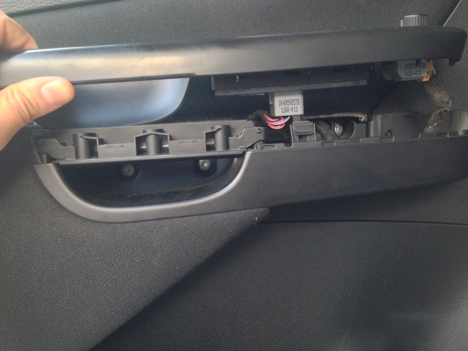 вот наши болты — Volkswagen Passat Variant (B6)