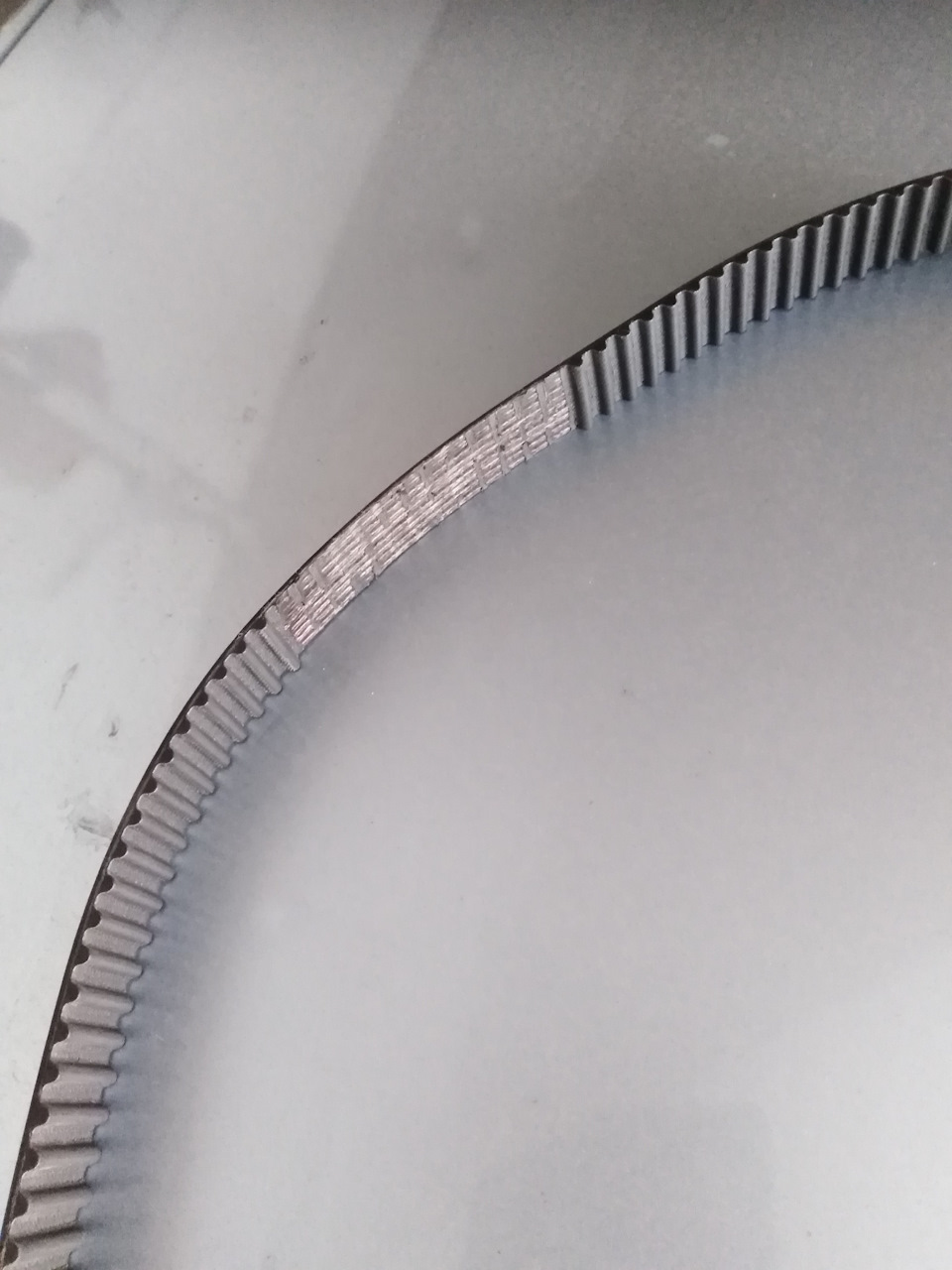 Глухой стук справа при старте двигателя. — DRIVE2