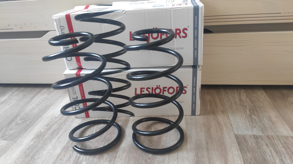 передние пружины — Ford Focus Hatchback III