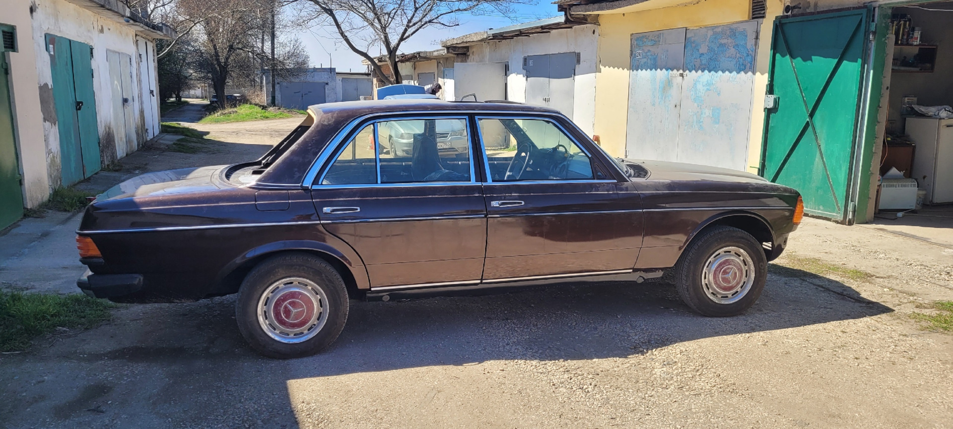 Открытие сезона, если так можно выразиться — Mercedes-Benz W123, 2 л, 1980  года | своими руками | DRIVE2