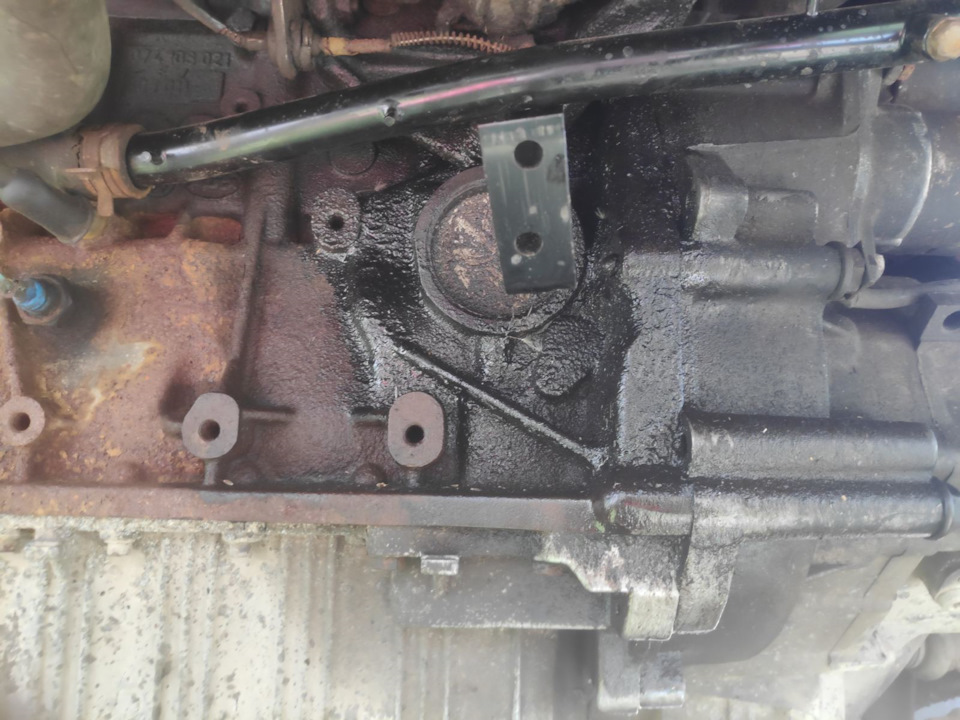 Антифриз ушёл — Volkswagen Transporter T4, 2,4 л, 1992 года | поломка ...