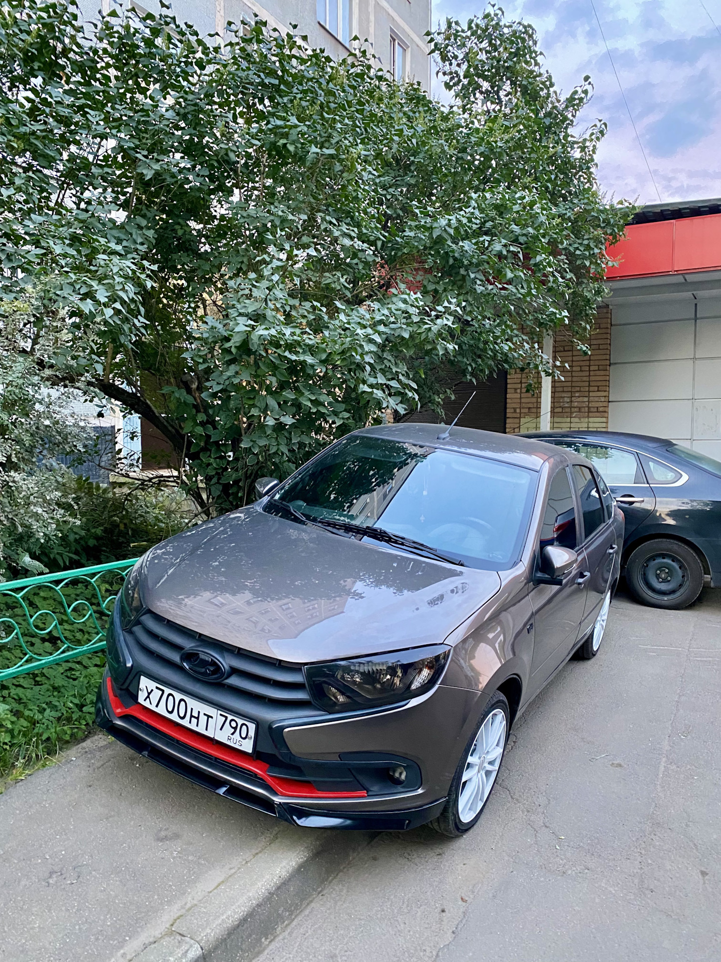 СПЛИТТЕР (ЮБКА, ГУБА) "БАРС" ПЕРЕДНЕГО БАМПЕРА НА GRANTA FL — Lada ...