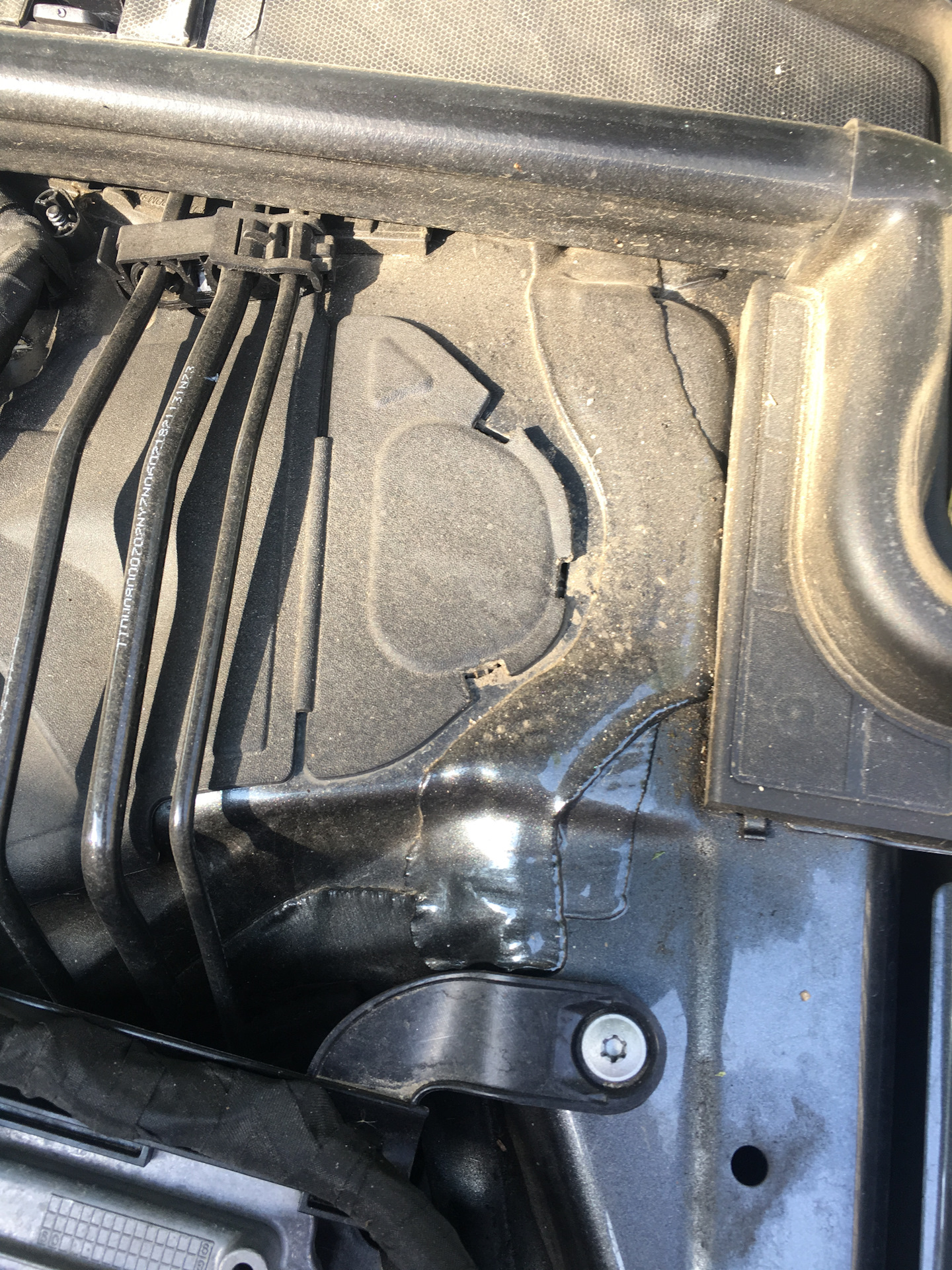 Установка упоров капота. Делаем автомобиль удобнее. — УАЗ Patriot, 2,7 ...