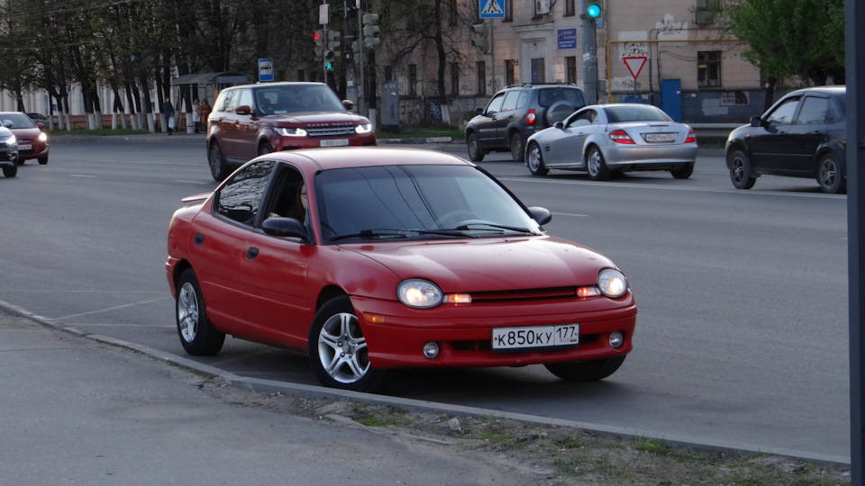 Замена левого пыльника рулевого рейки — Chrysler Neon (1G), 2 л, 1996 ...
