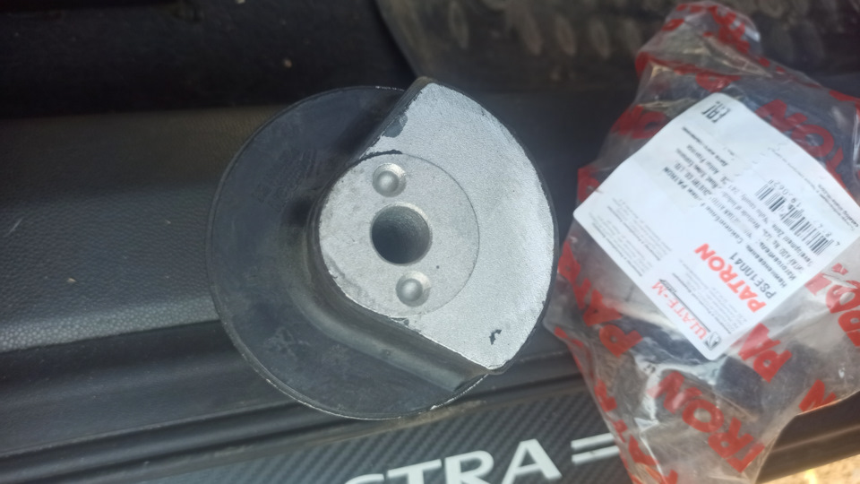 Замена сайлентблоков балки + замена патрубков печки — Opel Astra H, 1,8 ...