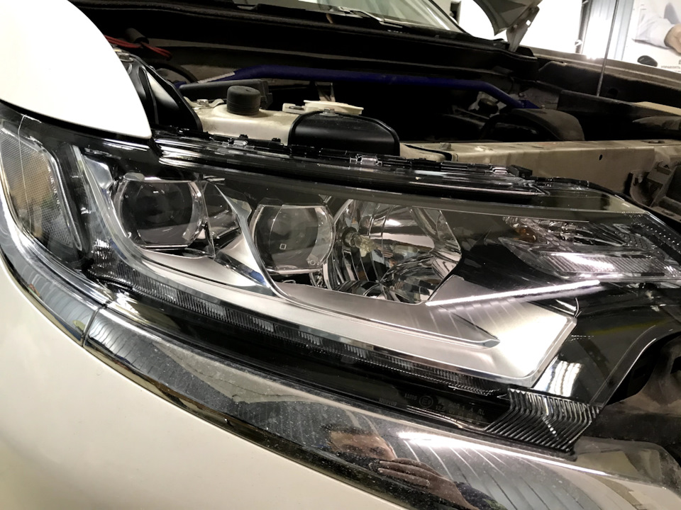 Гораздо лучше, чем галоген. — Mitsubishi Outlander (3G)