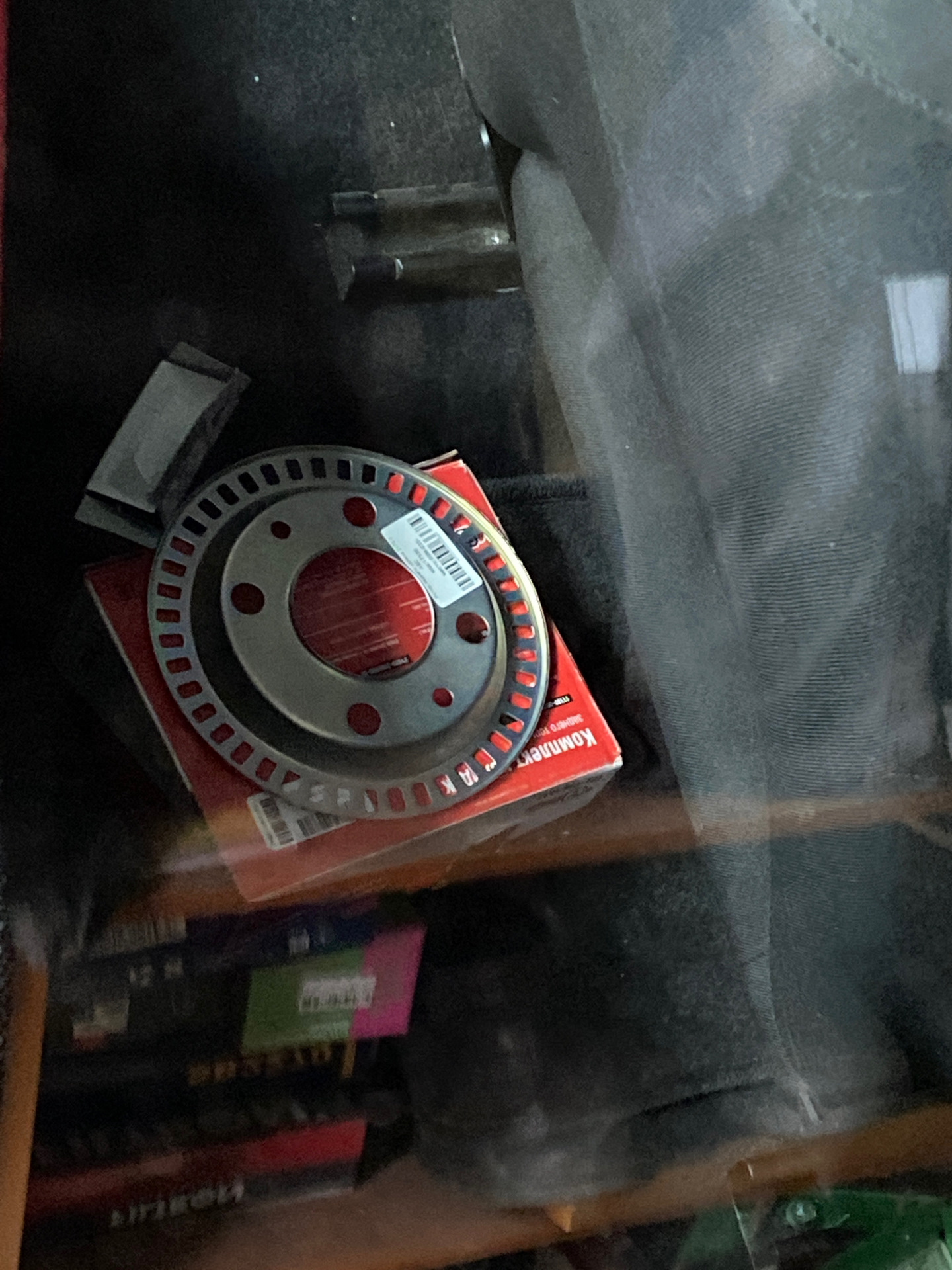 Скрежет при торможении сзади — Lada Гранта, 1,6 л, 2018 года | визит на ...