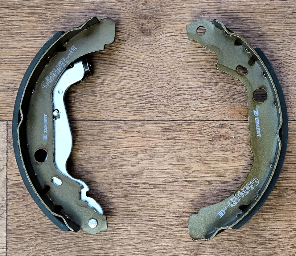 Задние тормозные колодки для Renault Duster 4WD — Zekkert BK-4264