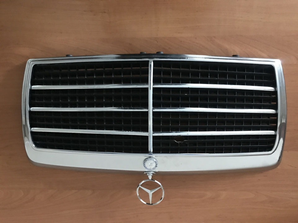 Решетка радиатора ч.2 — Mercedes-Benz E-Class (W124), 2,3 л, 1987 года ...