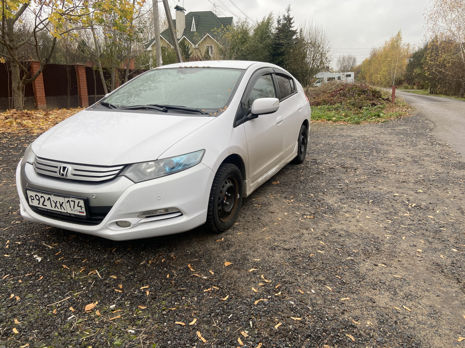 Дром хабаровск автомобиля. Honda Insight Hybrid 2017. Хонда Инсайт 2010 гибрид белый. Хонда Инсайт 1.3л гибрид 2008. Хонда Инсайт гибрид белая 2017.