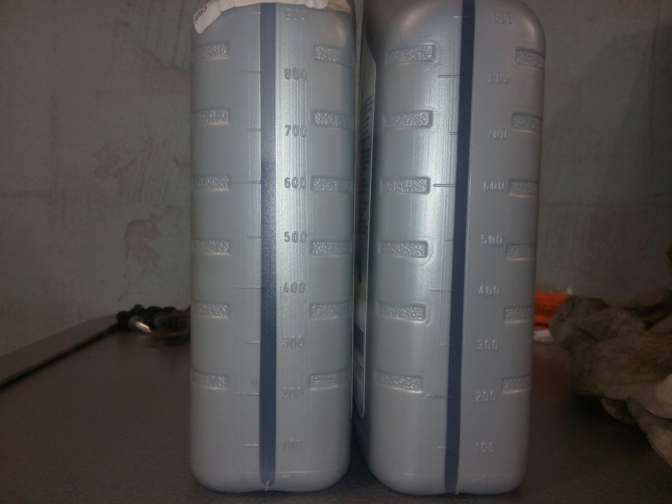 Примерно 1,65 литра старого масла. — Toyota Auris (1G)