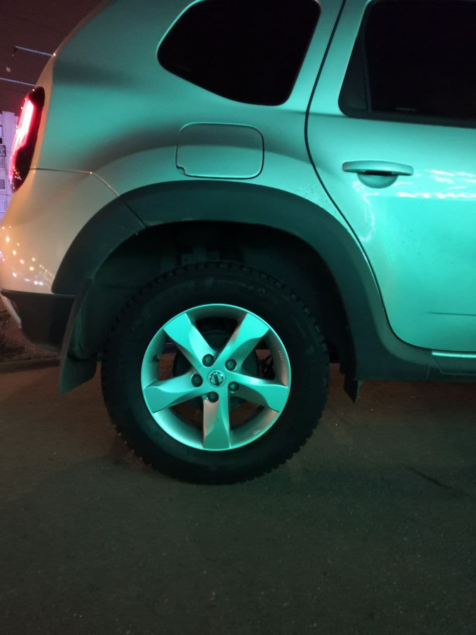 Дастер и диски от Кашкая + michelin x-ice north 4 — Renault Duster (1G), 2  л, 2020 года | колёсные диски | DRIVE2