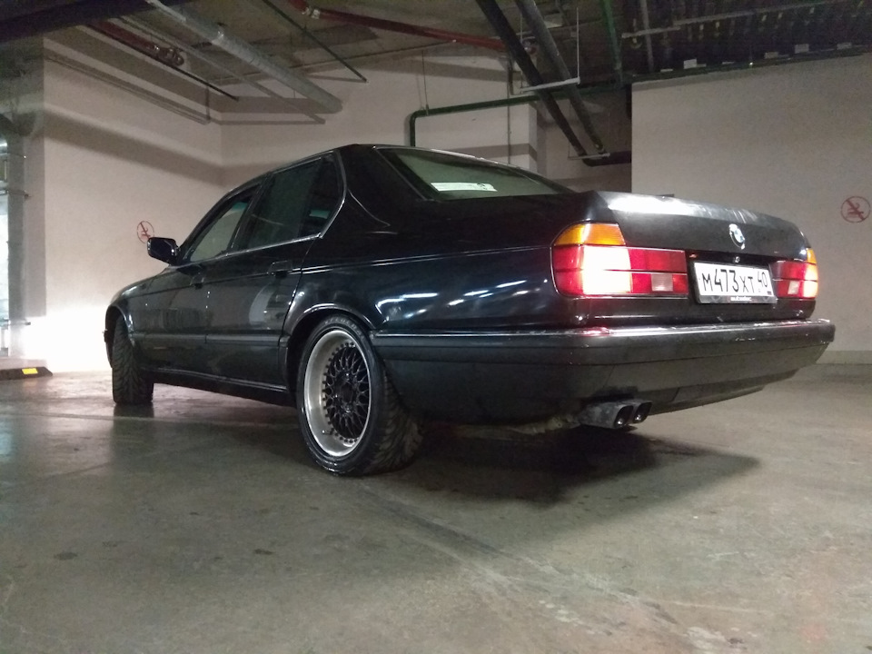 HYAAAgFSquA-960.jpg